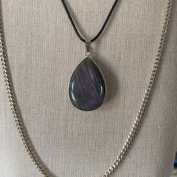 Purple Labradorite Teardrop Pendant - Picture 5 of 8